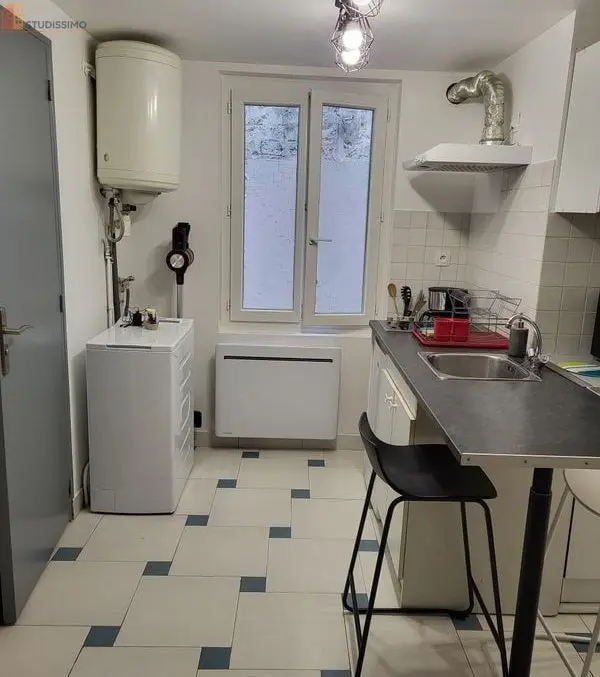 Studio meublé 20m² Saintes - Meublé, DPE C - Photo 1