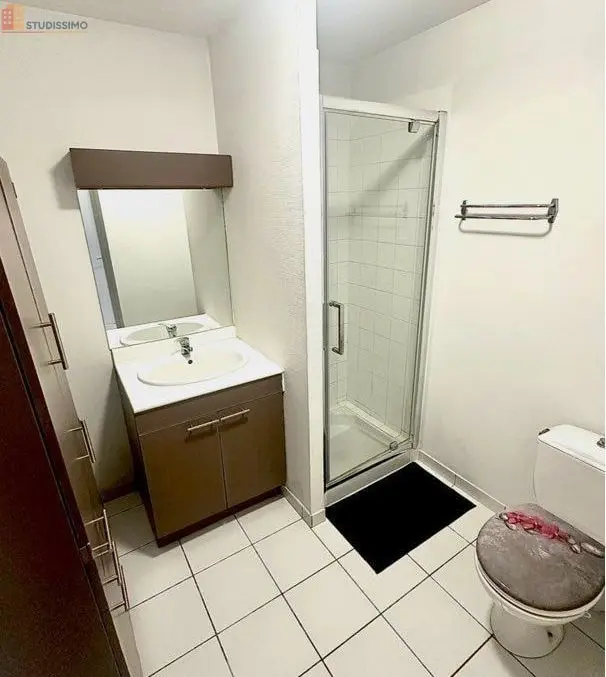 Studio meublé 19m² La Rochelle 17000 - Meublé, DPE D - Photo 2