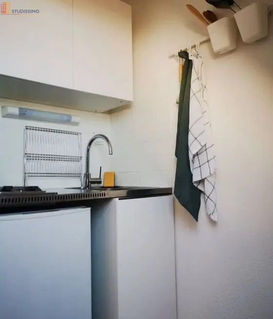 Studio 20m² La Rochelle 17000 - Meublé, dernier étage - Photo 2
