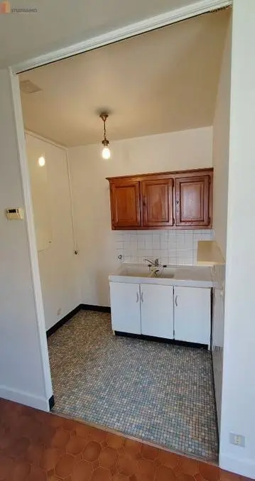 Studio 25m² Bourges - Rez-de-chaussée, lumineux - Photo 4