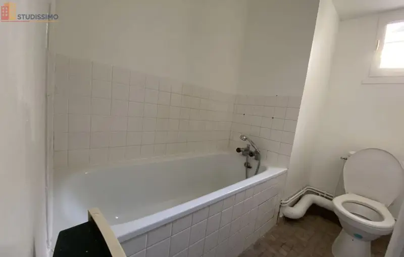 Studio 22m² Vierzon 18100 - Photo 1