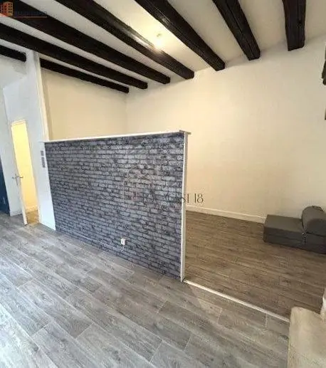 Studio 32m² Bourges - 1er étage, lumineux - Photo 2