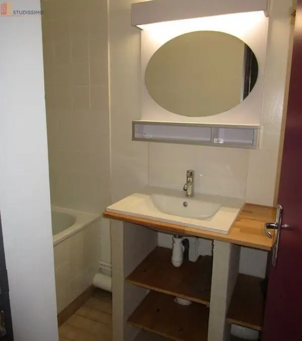 Studio 25m² Bourges - C (DPE), 2e étage - Photo 5