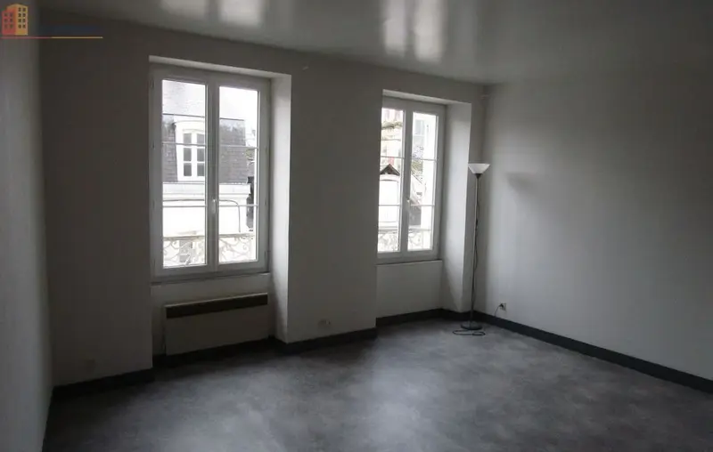 Studio 25m² Bourges - C (DPE), 2e étage - Photo 1