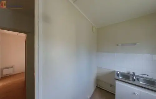 Studio 35m² Foëcy - lumineux - Photo 4