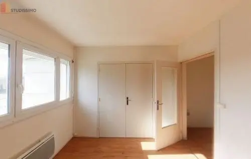 Studio 35m² Foëcy - lumineux - Photo 5