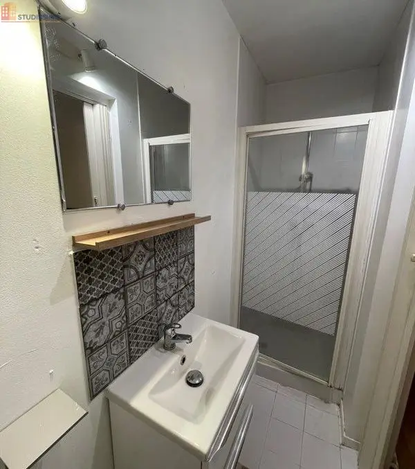 Studio meublé 25m² Bourges - Duplex, parking sécurisé - Photo 2