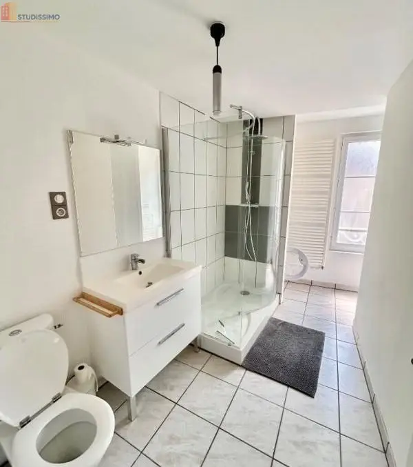 Studio meublé 10m² Bourges - Meublé, DPE D - Photo 4