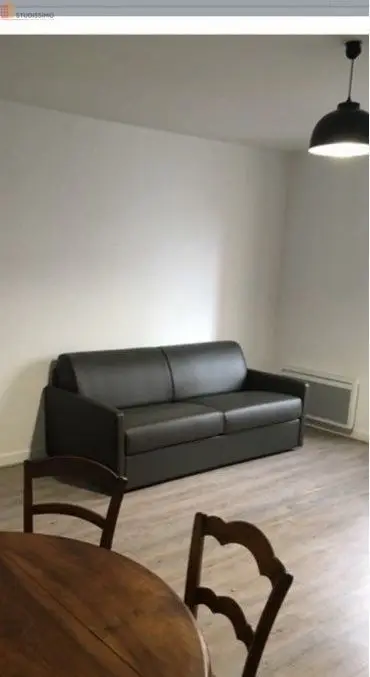 Studio meublé 30m² Bourges centre - Meublé, cave - Photo 1