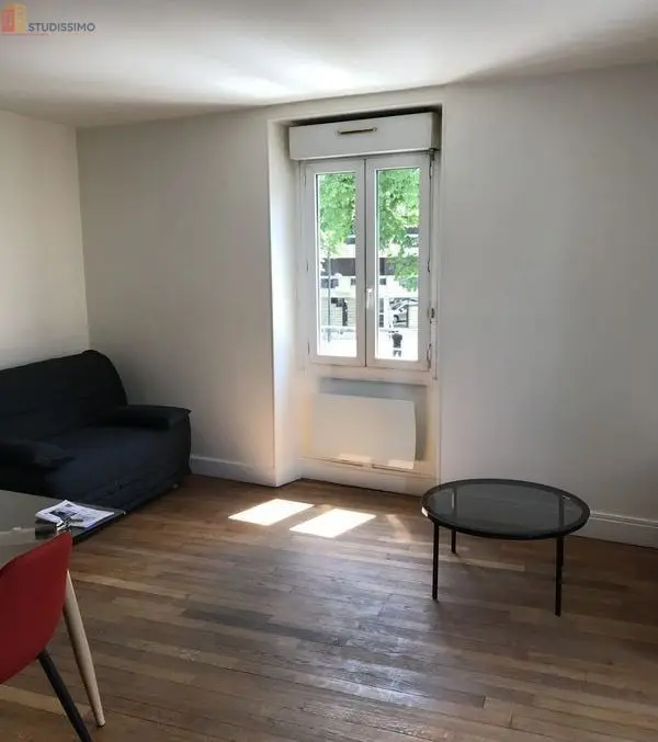 Studio meublé 23m² Bourges - Meublé, 1ère étage - Photo 11