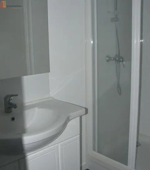Studio meublé 21m² Bourges centre-ville - Meublé, 1er étage - Photo 2