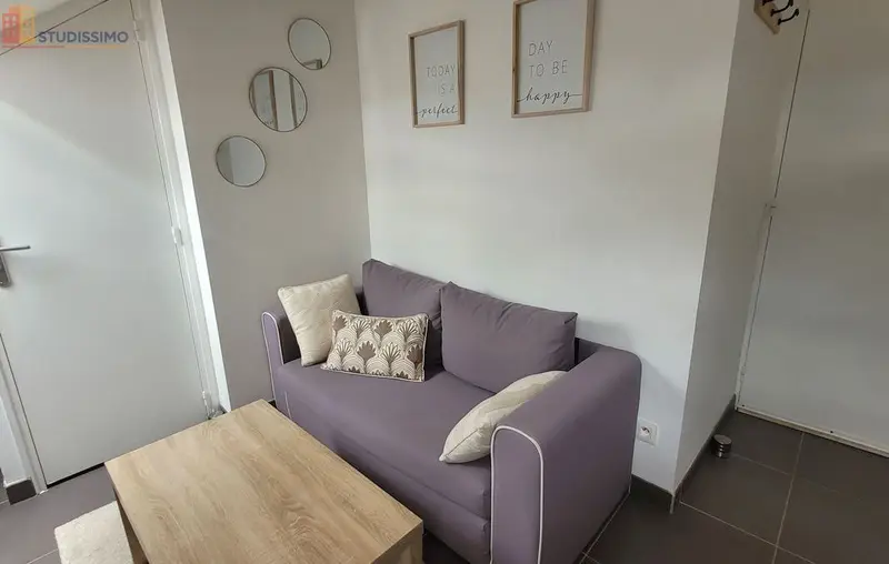 Studio meublé 14m² Bourges - Joli, 2e étage - Photo 4