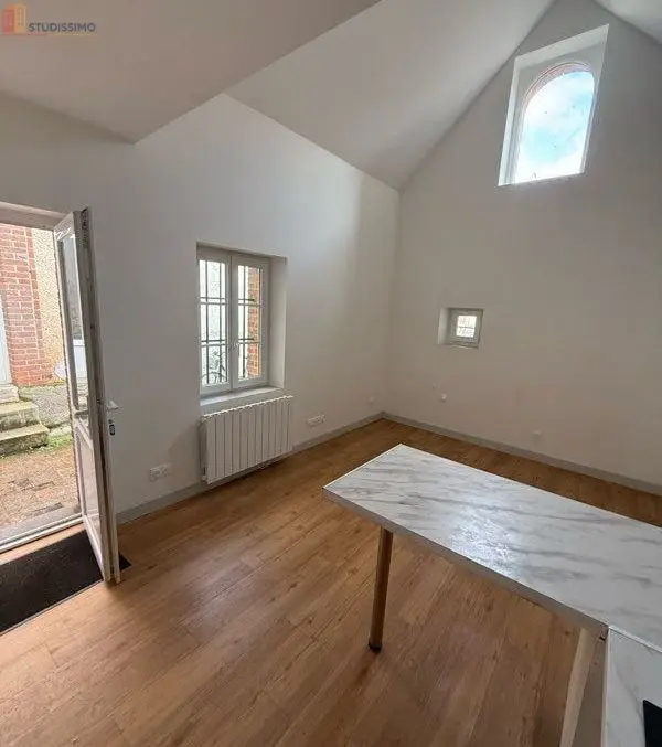 Studio 25m² Neuvy-sur-Barangeon - - Photo 3