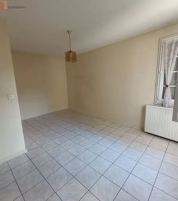 Studio 30m² Vierzon 18100 - Photo 1