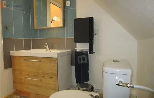 Studio meublé 15m² Égletons - Meublé, proche commodités - Photo 5