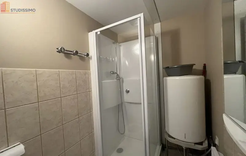 Studio meublé 18m² Égletons - Meublé, DPE D - Photo 4