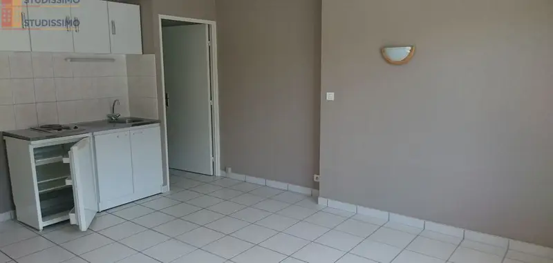 Studio 30m² Brive-la-Gaillarde centre - Parking disponible - Photo 2