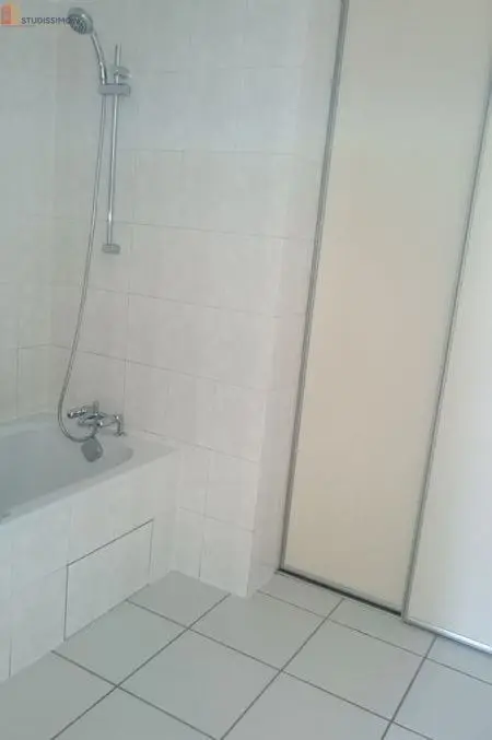 Studio 30m² Brive-la-Gaillarde centre - Parking disponible - Photo 1
