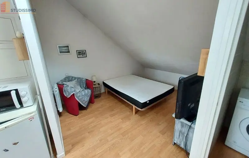 Studio meublé 18m² Tulle 19000 - Meublé, au 3e étage - Photo 4