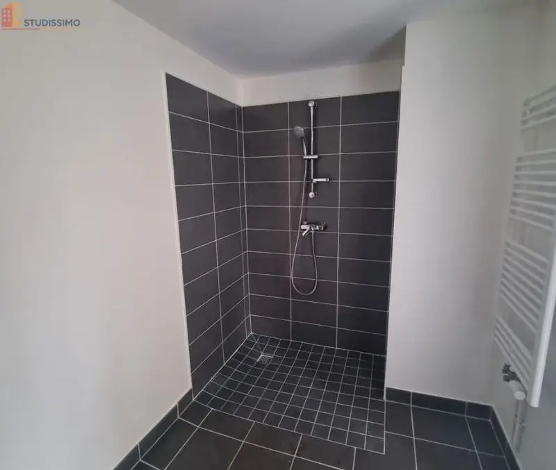 Studio 24m² Dijon centre - 1er étage, lumineux - Photo 2