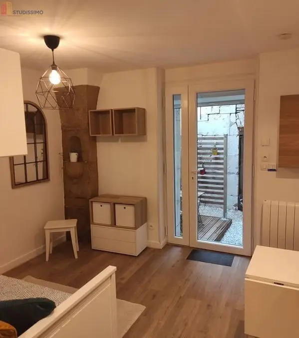 Studio meublé 17m² Dijon centre historique - Cour privative - Photo 1