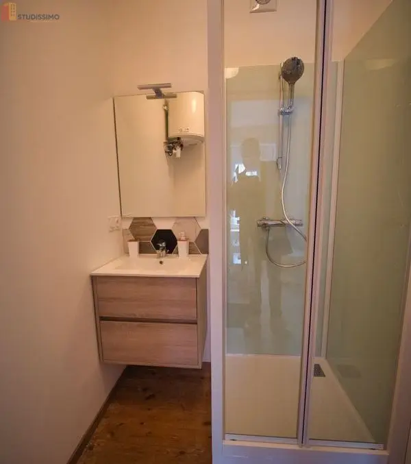 Studio 15m² Guingamp 22200 - Meublé, économe (DPE C) - Photo 1