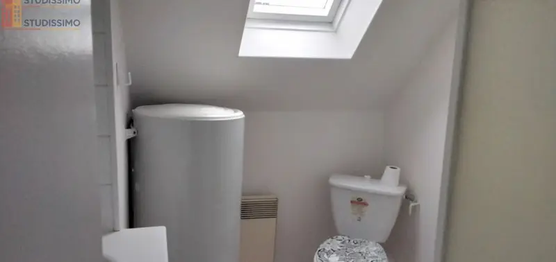 Studio 25m² Loudéac - Meublé, dernier étage - Photo 2