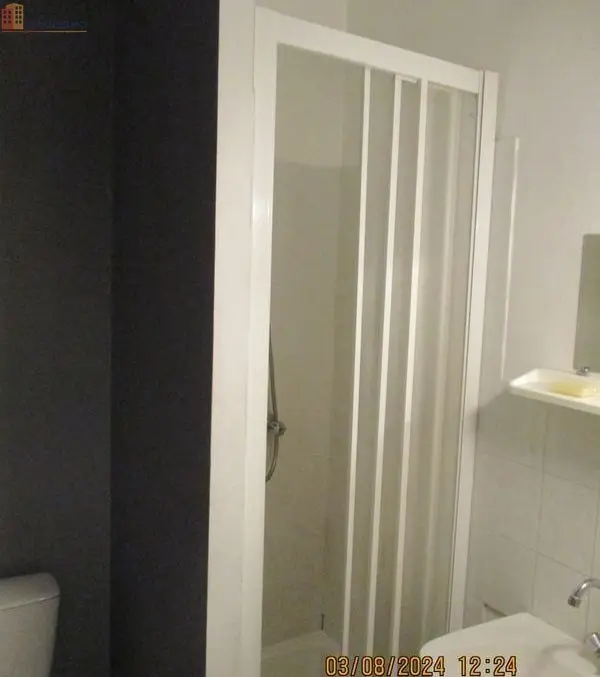 Studio meublé 20m² Guingamp - Plein centre, sur cour - Photo 2