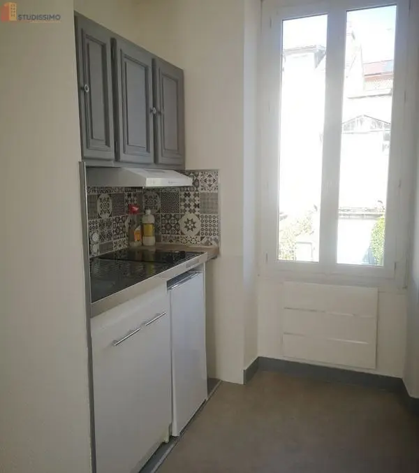 Studio 18m² Périgueux - Étage 1/2 - Photo 9