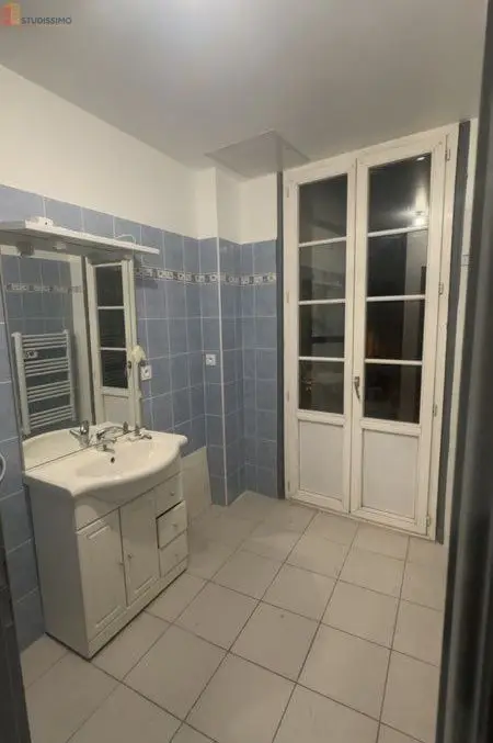 Studio 40m² Montpon-Ménestérol - Très lumineux, refait à neuf - Photo 4