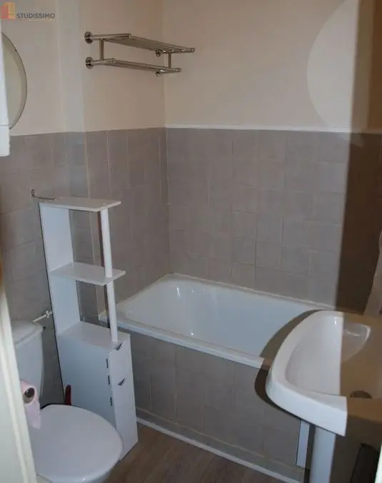 Studio meublé 30m² Périgueux centre - Grand, agréable - Photo 2