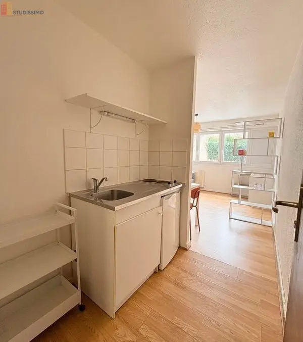 Studio meublé 21m² Besançon 25000 - Meublé, parking - Photo 2