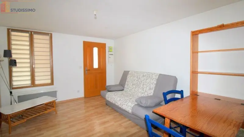Studio meublé 24m² Besançon - Lumineux, 1er étage - Photo 1