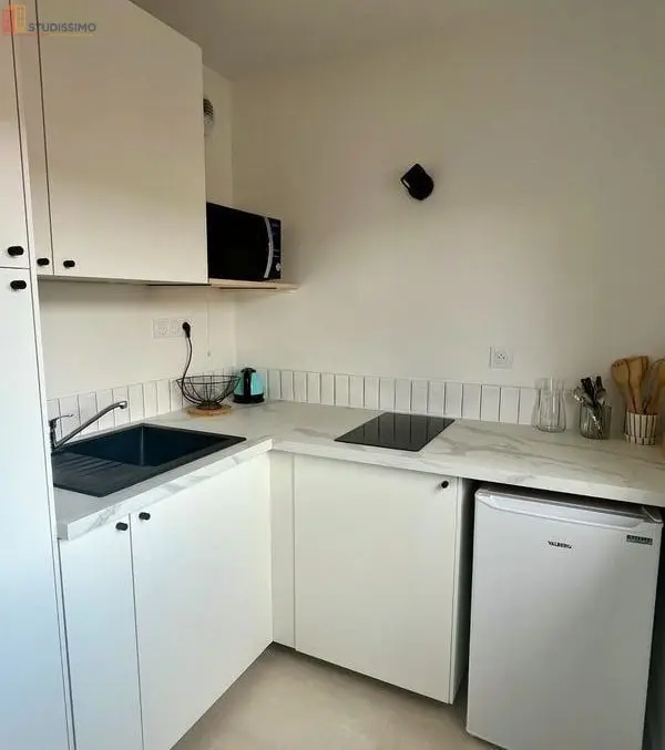 Studio meublé 25m² Besançon 25000 - Rénové, parking - Photo 1