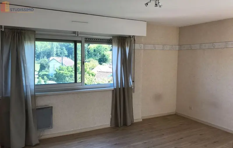 Studio 30m² Besançon - étage élevé, lumineux - Photo 1