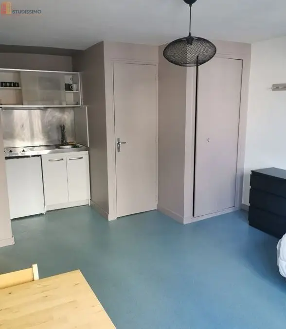Studio meublé 20m² Besançon centre - Proche Place du 8 Septembre - Photo 6
