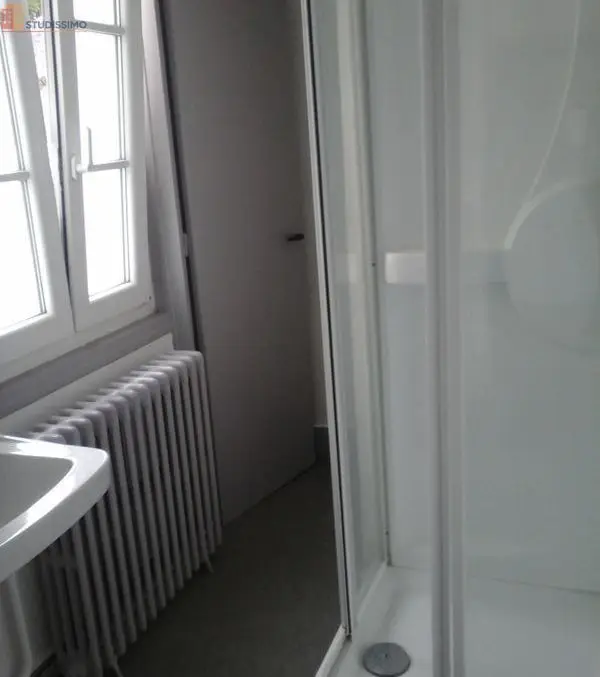 Studio meublé 23m² Besançon centre - Chauffage inclus - Photo 5