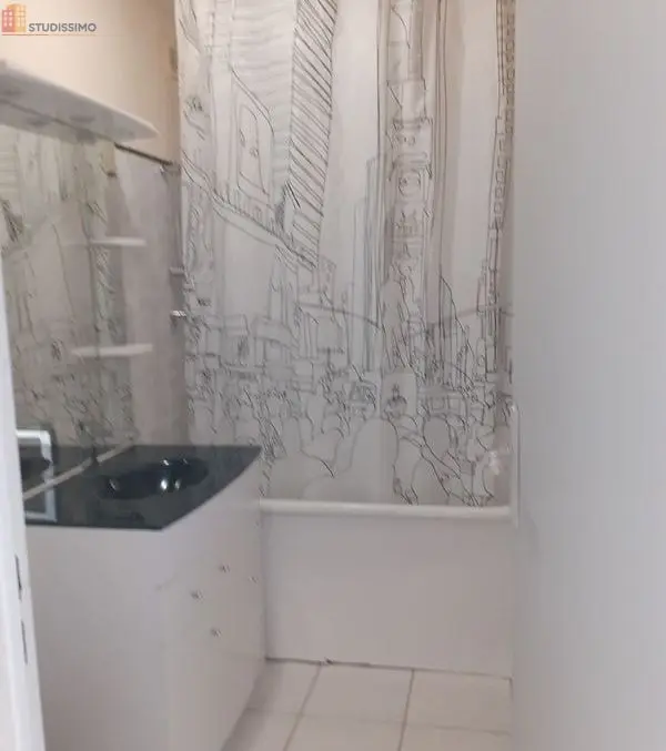 Studio 45m² Besançon - Meublé, grand espace - Photo 1