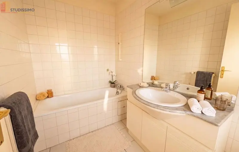 Studio 30m² Montélimar - 1er étage, lumineux - Photo 2
