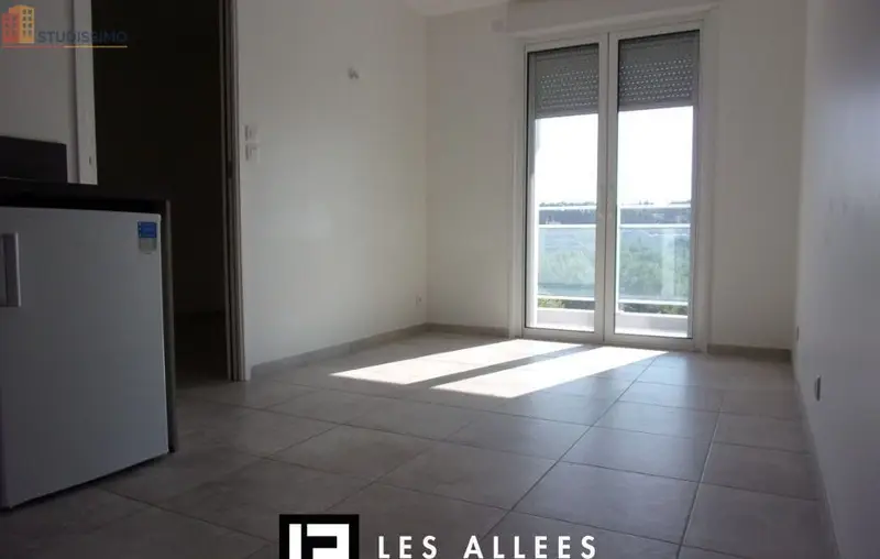 Studio 27m² Montélimar - Lumineux, dernier étage - Photo 9