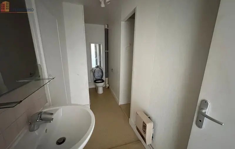 Studio 43m² Le Neubourg - Étage 1, DPE E - Photo 7