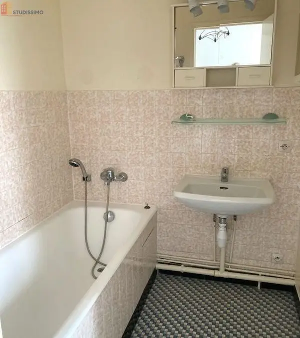 Studio 30m² Bernay - Balcon, lumineux - Photo 8