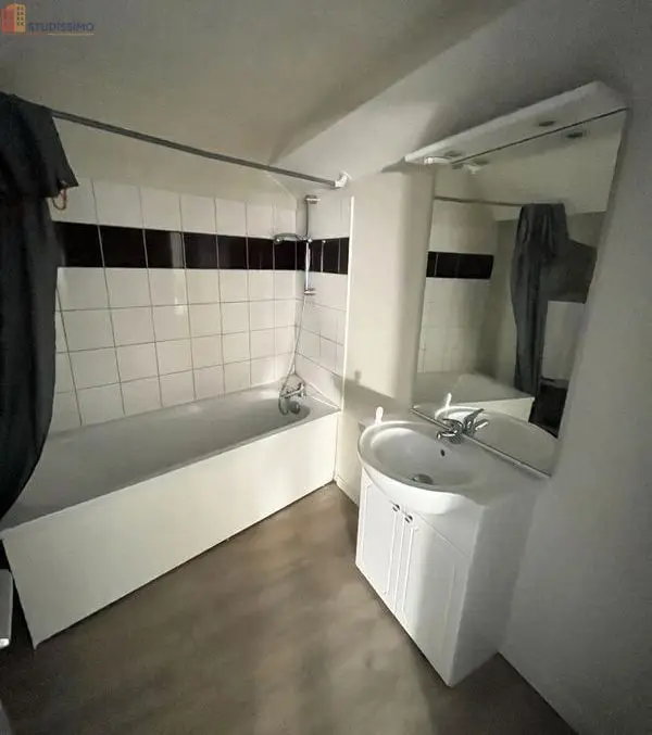 Studio meublé 17m² Évreux - Lumineux, 2e étage - Photo 2