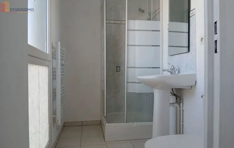 Studio 23m² Le Coudray - 1er étage, DPE E - Photo 1