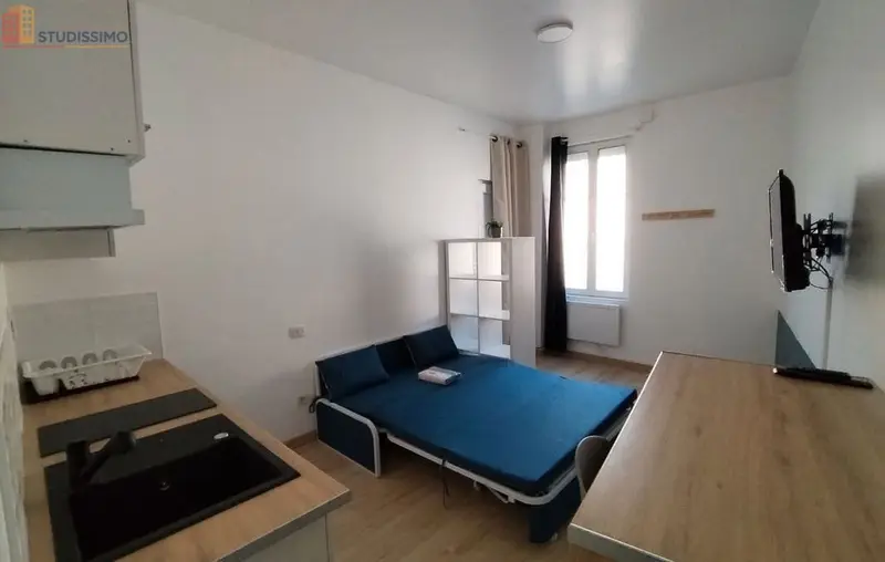 Studio meublé 19m² Chartres centre - Calme, lumineux - Photo 2