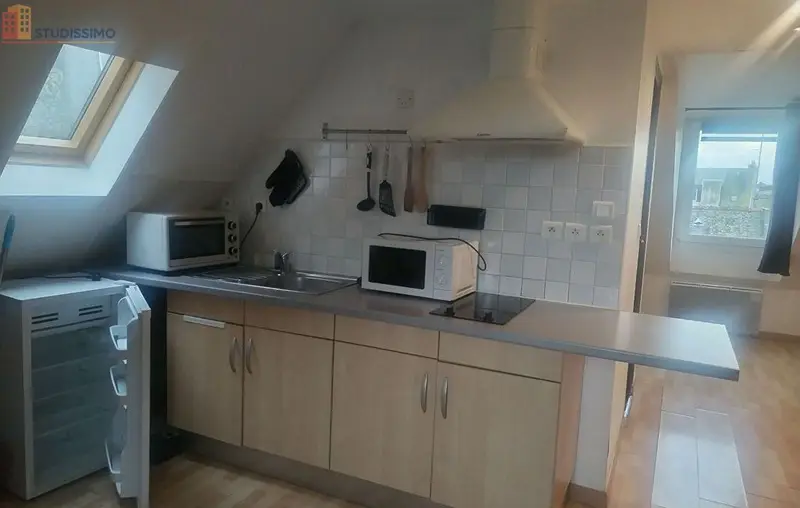 Studio meublé 17m² Concarneau - Meublé, dernier étage - Photo 14