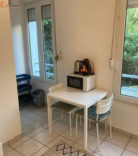 Studio meublé 25m² Brest 29200 - Meublé, DPE D - Photo 2