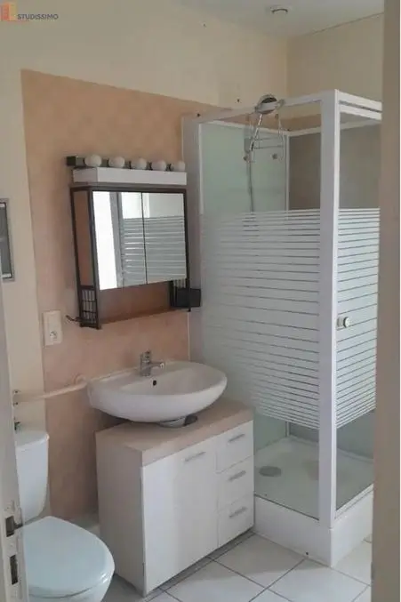 Studio meublé 30m² Saint-Ségal - Meublé, DPE C - Photo 1