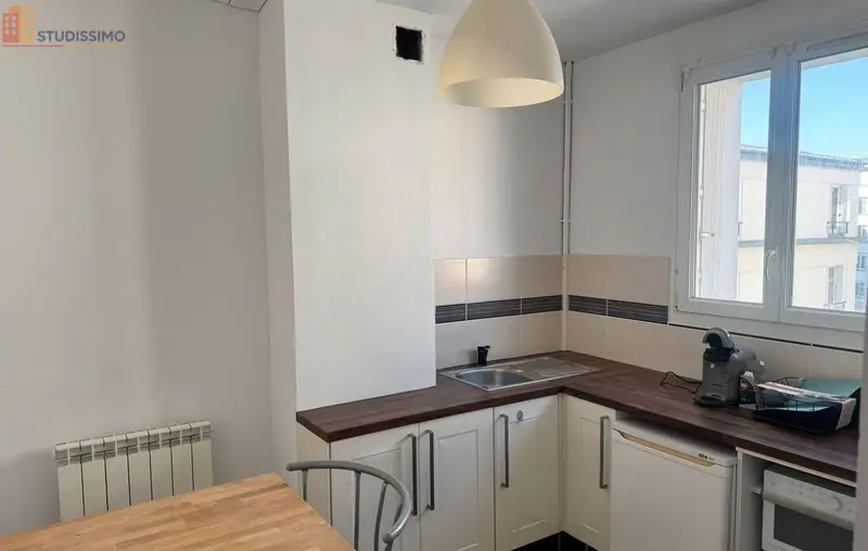 Studio meublé 31m² Brest 29200 - Lumineux, dernier étage - Photo 2