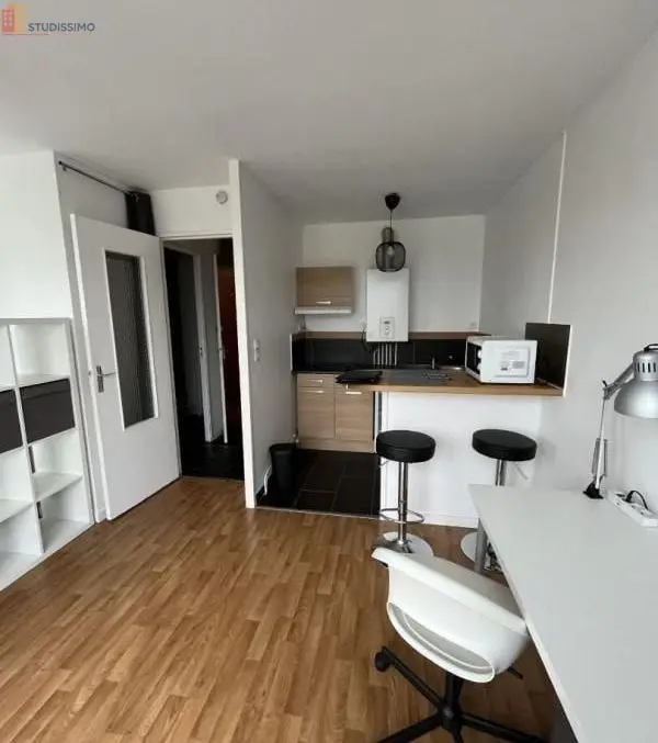 Studio meublé 24m² Brest 29200 - Meublé, 2e étage - Photo 2